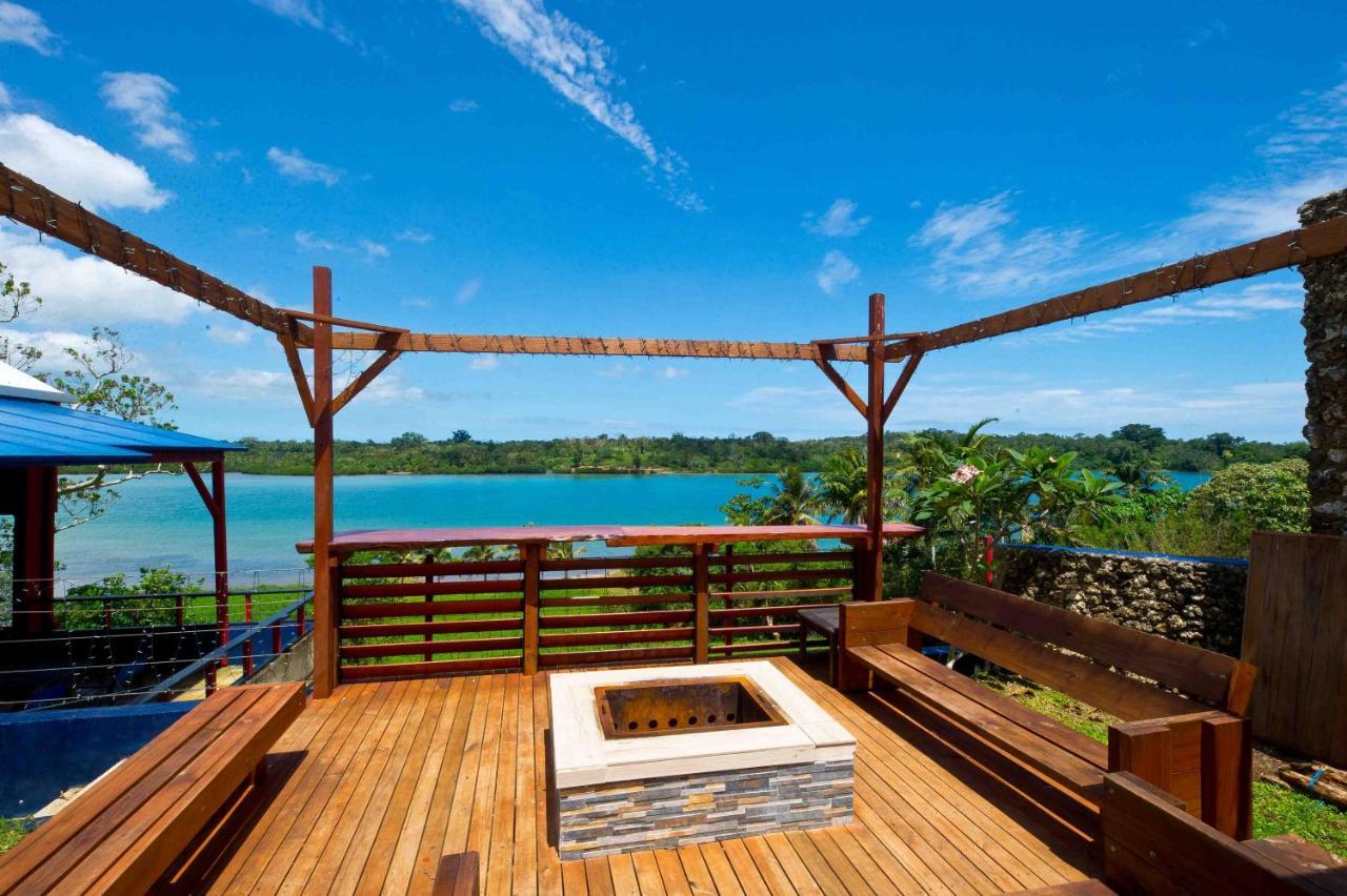 Retreat Seaside Hostel Port Vila Exterior photo
